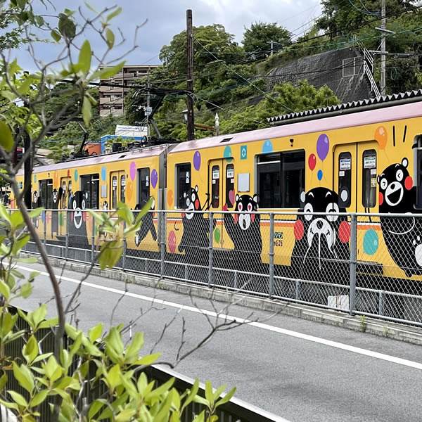 熊本・くまモンラッピング電車