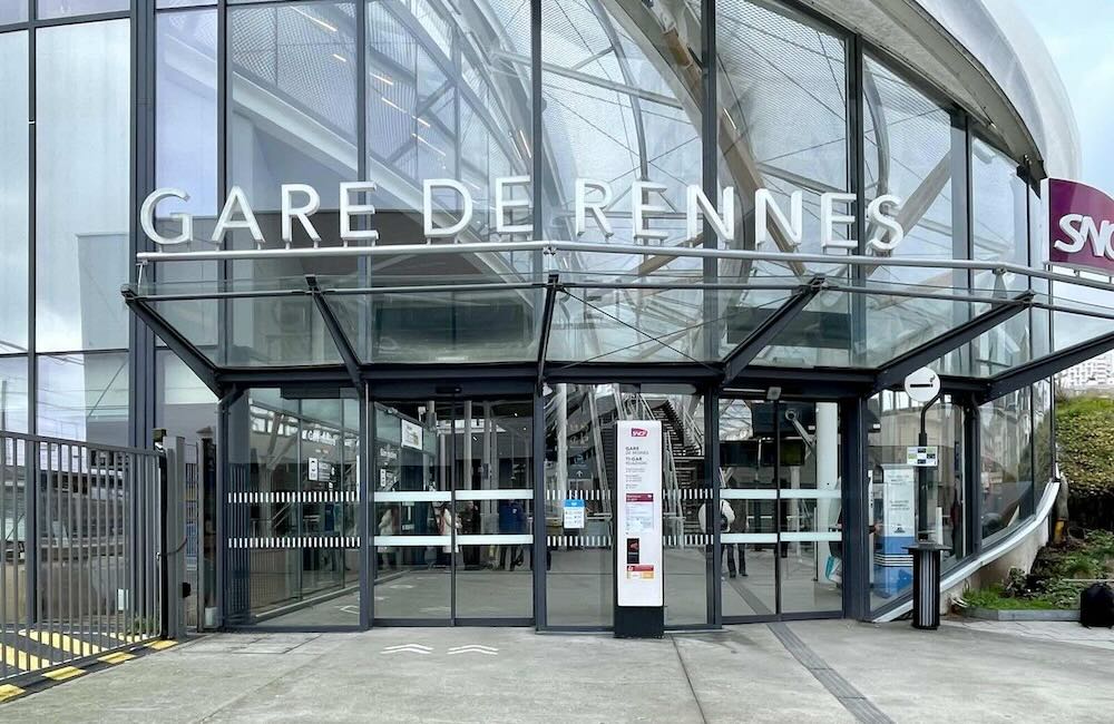 フランス国鉄SNCF レンヌ駅入口