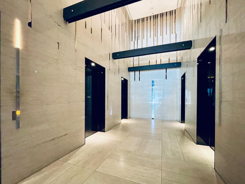 肥後銀行東京支店室町東三井ビルディング1階エレベーターホール