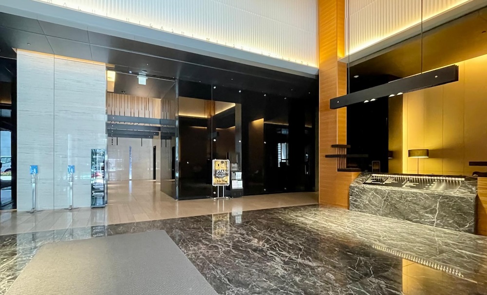 肥後銀行東京支店室町東三井ビルディング1階エントランスホール