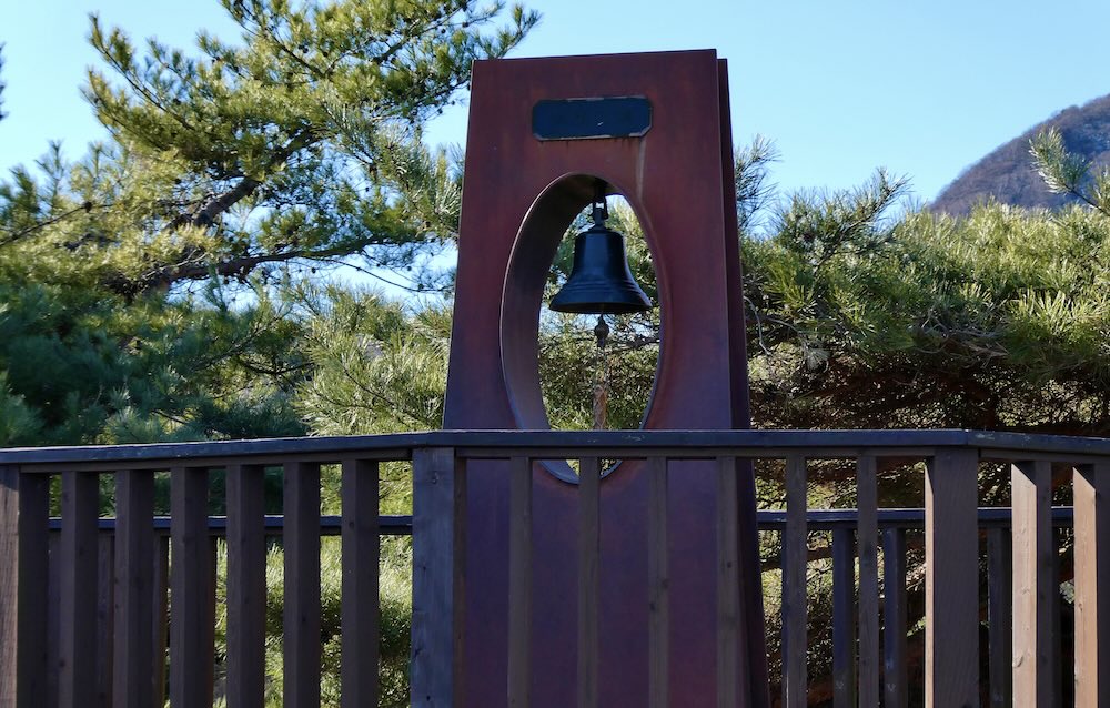 ときめきの鐘とデッキ全体の様子