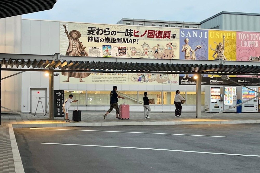 熊本空港 ターミナル前 バスターミナル広場の様子（2026年1月 撮影）