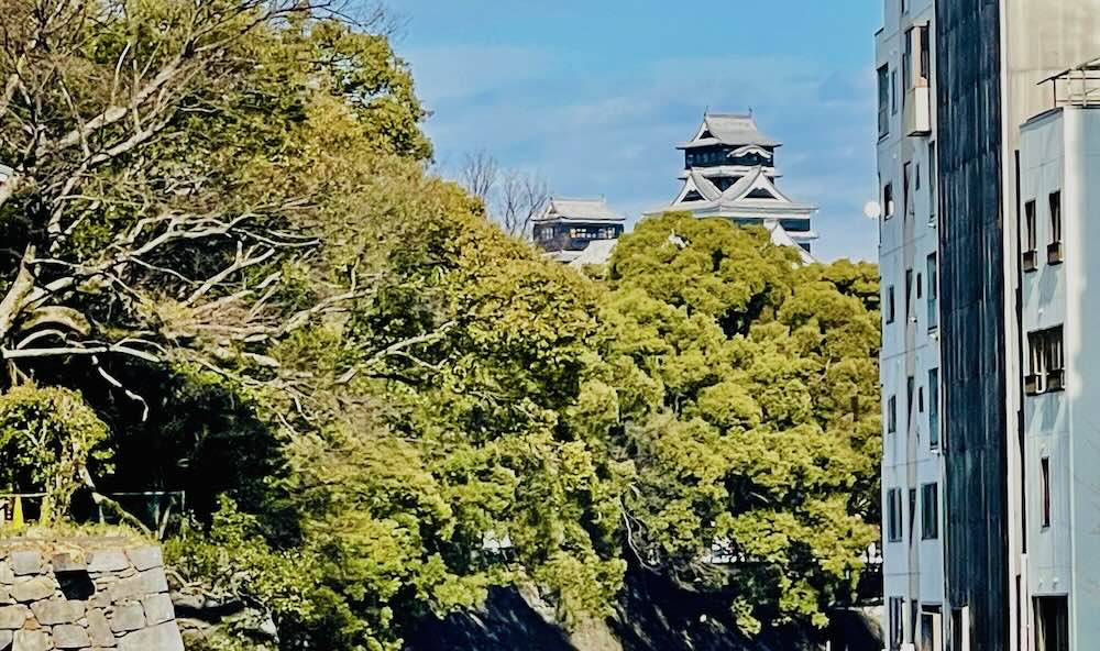 熊本市船場橋(洗馬橋)上から撮影した天守閣