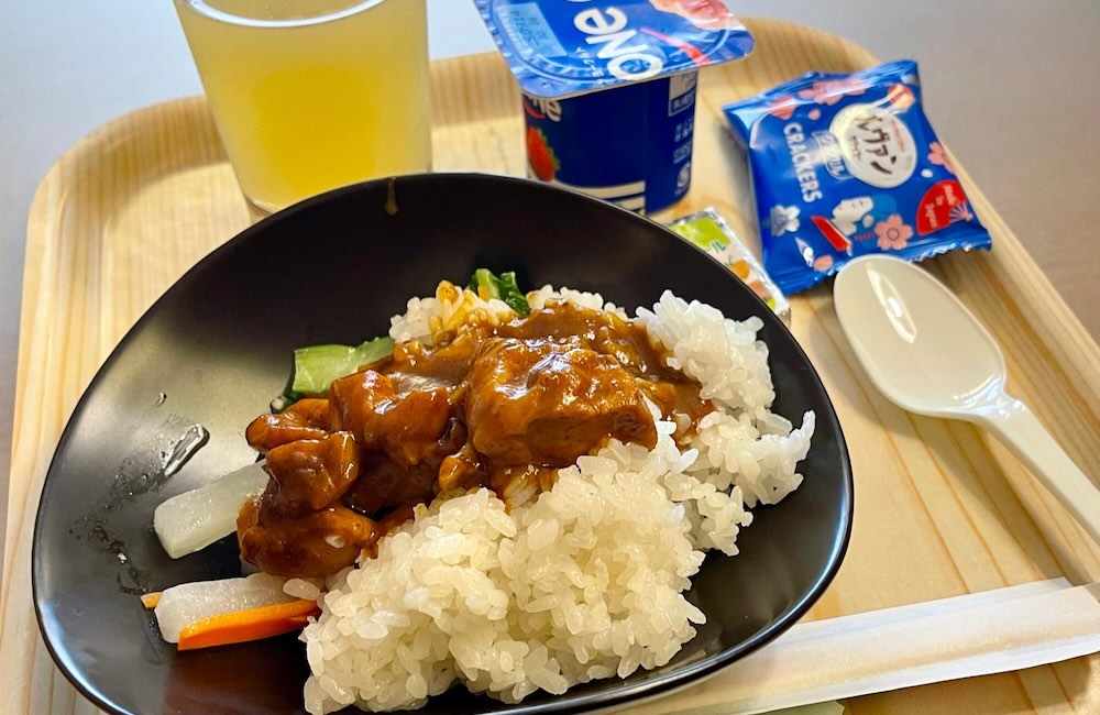 成田空港第2ターミナル・チャイナエアライン ビジネスラウンジのカレーライス