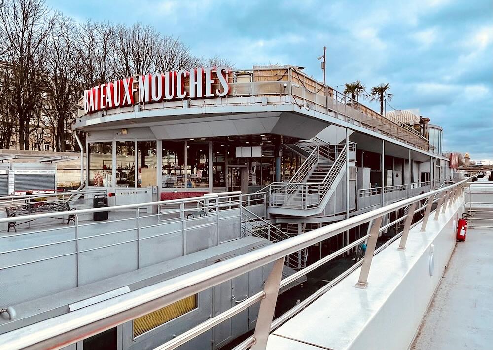 セーヌ川クルーズの出発点 バトー・ムーシュ乗り場