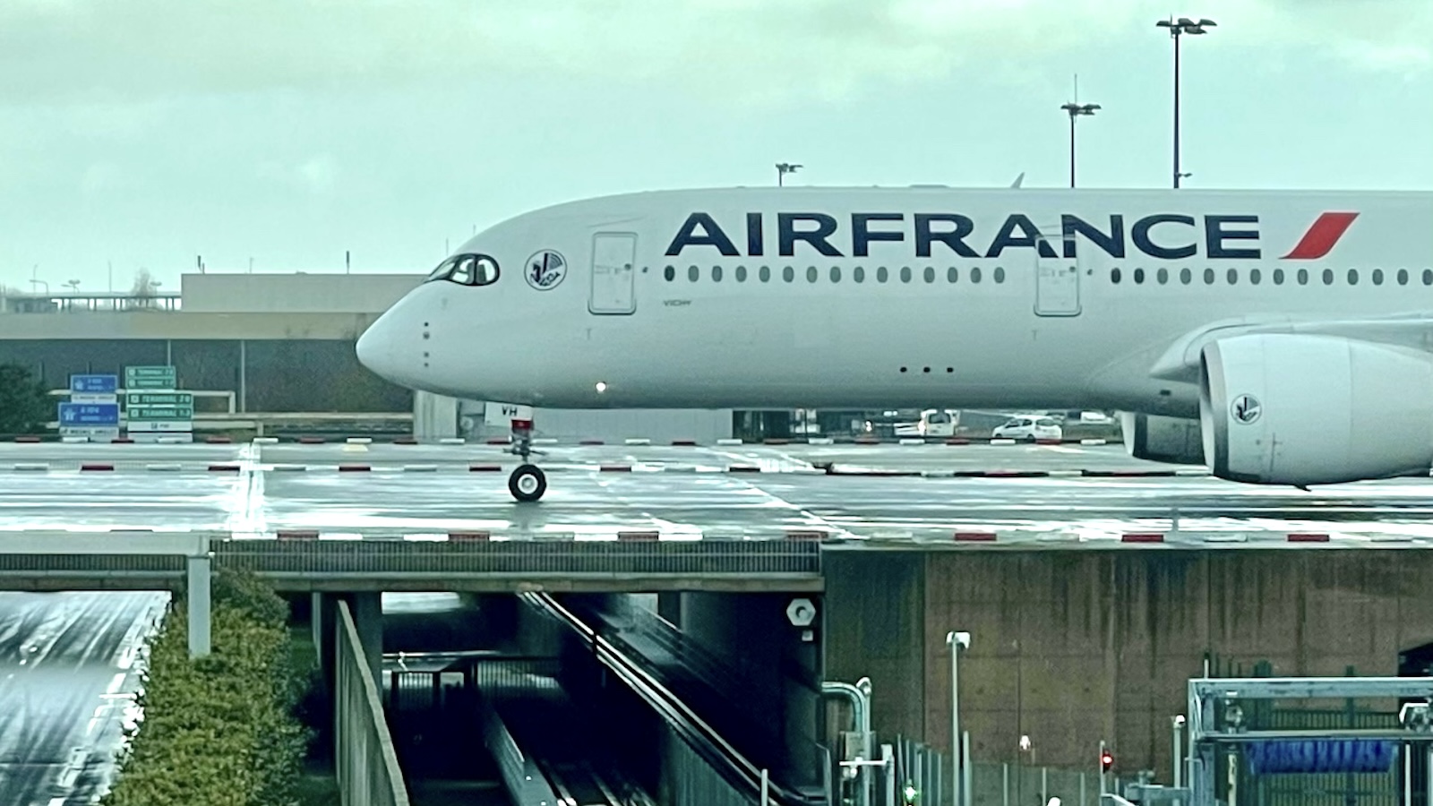 エールフランス A350-900 国家の美学を体現する空の総合演出