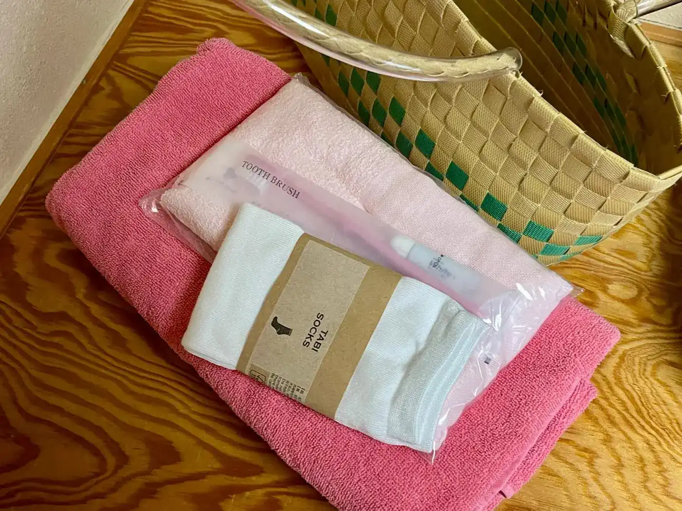 歯ブラシと足袋ソックスが入ったアメニティセット