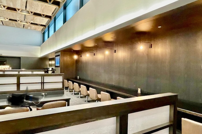 熊本空港ラウンジASOの内観とカードラウンジ利用イメージ